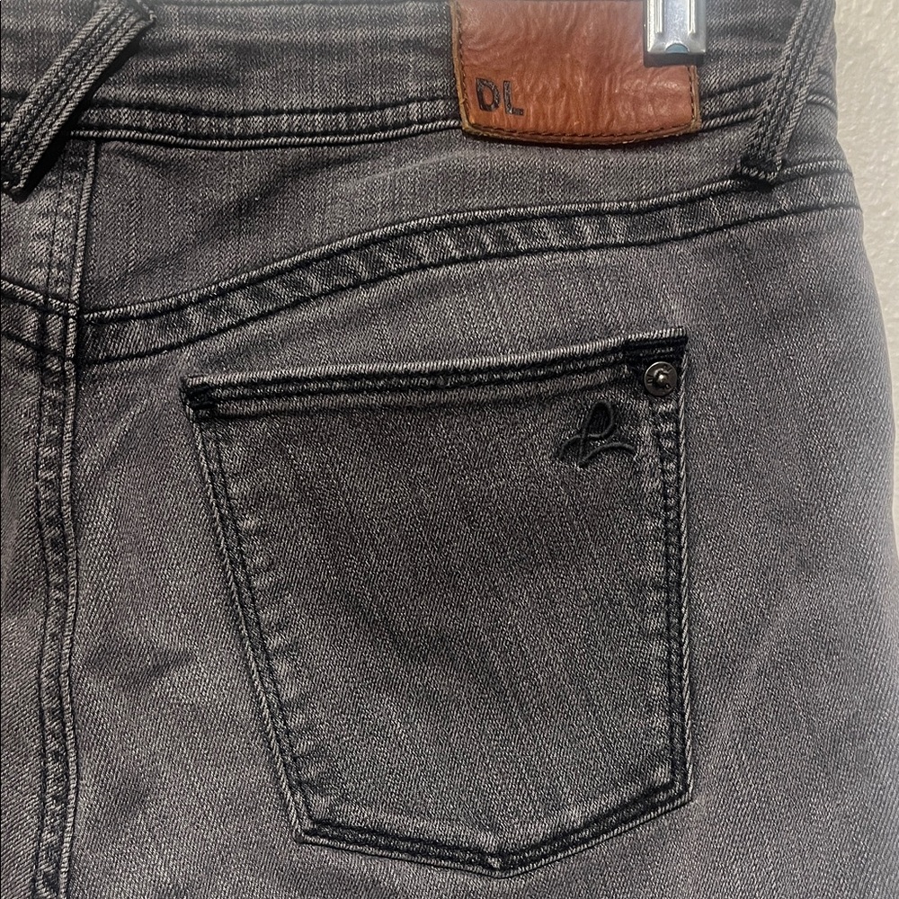 DL1961 Amanda Gray Premium Denim Skinny Jeans